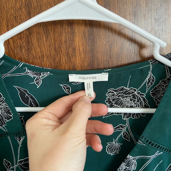 Maurices blouse - Picture 2 of 3